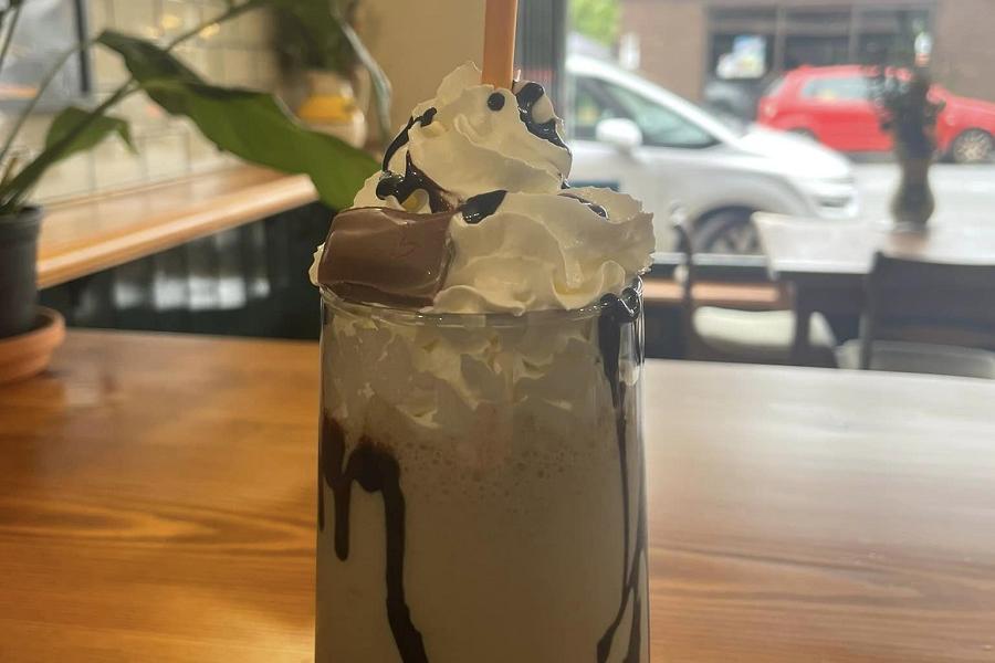 shakes at Walnut Tree Junction