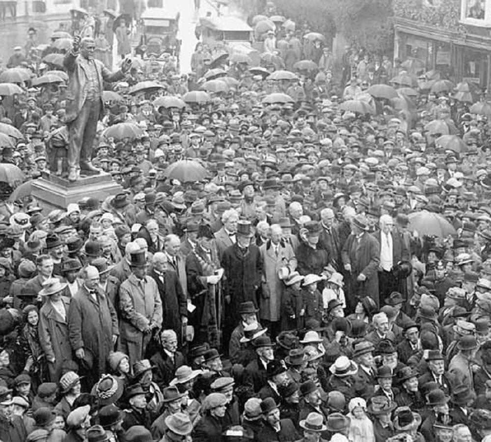 Caradog statue unveiling